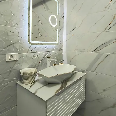 Modern Coresi * 브라쇼브