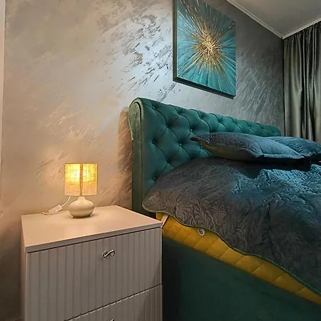 아파트 Modern Coresi