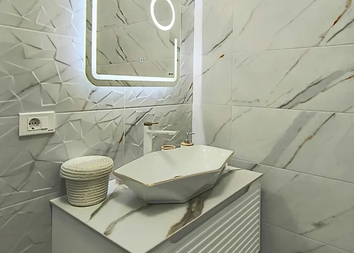 Modern Coresi * Брашов